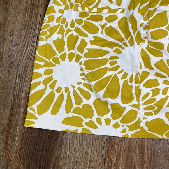 J. Crew Chartreuse Floral Mini Skirt Size 4 - Picture 8 of 8